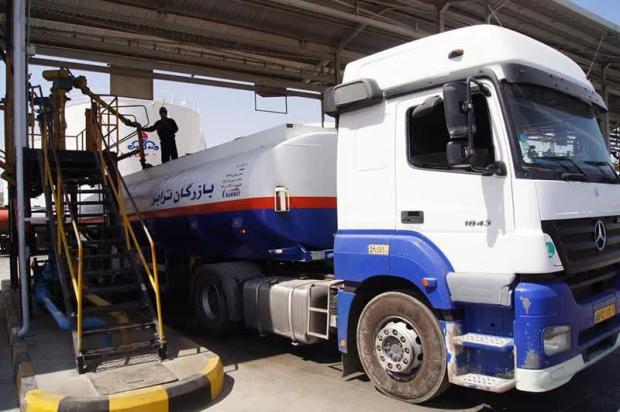 مدیر شرکت ملی پخش فرآورده های نفتی منطقه کردستان گفت: سال گذشته به دنبال بازدیدهای منظم بازرسان این شرکت و برآورد سوخت مورد نیاز مصرف‌کنندگان عمده، مصرف سوخت بیش از ۱۵ میلیون لیتر کاهش یافت. 