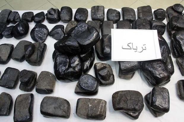 باند توزیع مواد مخدر با ۴۲ کیلوگرم تریاک در مهاباد متلاشی شد