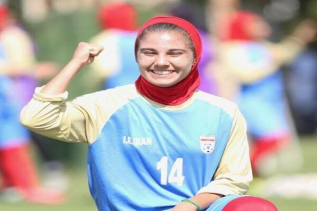 مدیر روابط عمومی ورزش و جوانان کردستان از دعوت بانوی فوتبالیست کردستانی به اردوی انتخابی تیم ملی فوتبال زیر ۱۷ سال دختران کشور خبر داد.