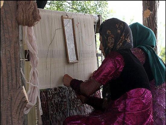 لزوم تشکیل فوری «کمیته راهبری فرش» برای نجات هنر ـ صنعت فرش دستباف بوکان