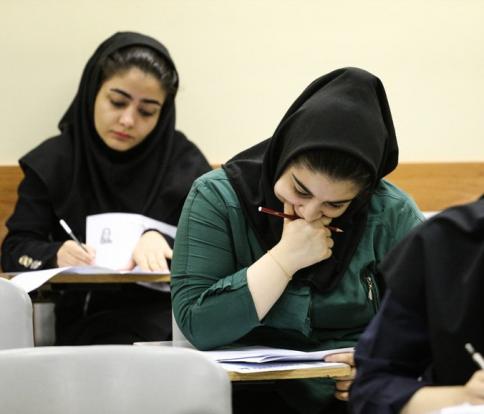 دفترچه راهنمای ثبت‌نام و شرکت در آزمون سراسری و آزمون اختصاصی پذیرش دانشجو – معلم در دانشگاه فرهنگیان سال ۱۴۰۳ اصلاح شد. 