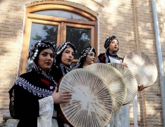 کارکردهای جاذب موسیقی محلی کردستان
