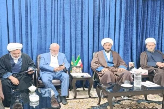 قروه- امام جمعه قروه گفت: بخشی از زکات محصولات کشاورزی می‌تواند با هدایت صحیح، گرهی از مشکلات معیشتی و درمانی مددجویان باز کند و باید در مسیر حمایت از مددجویان قرار گیرد.