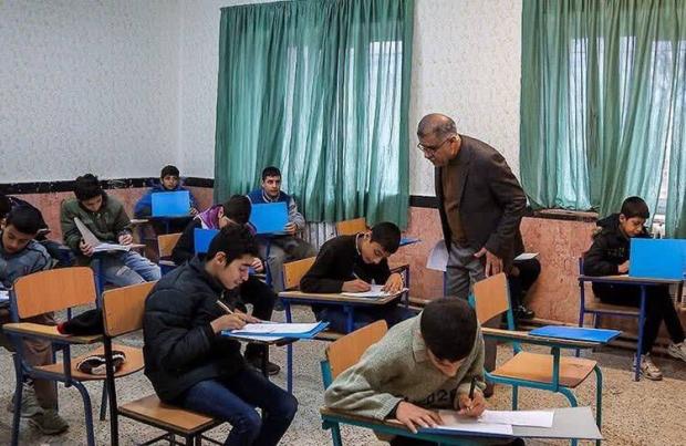 در حالی که این روزها هنوز زمان امتحانات پایان سال پایه‌های یازدهم و دوازدهم نهایی نشده است، برنامه امتحانی جدیدی در فضای مجازی و برخی رسانه‌ها منتشر شده است.
